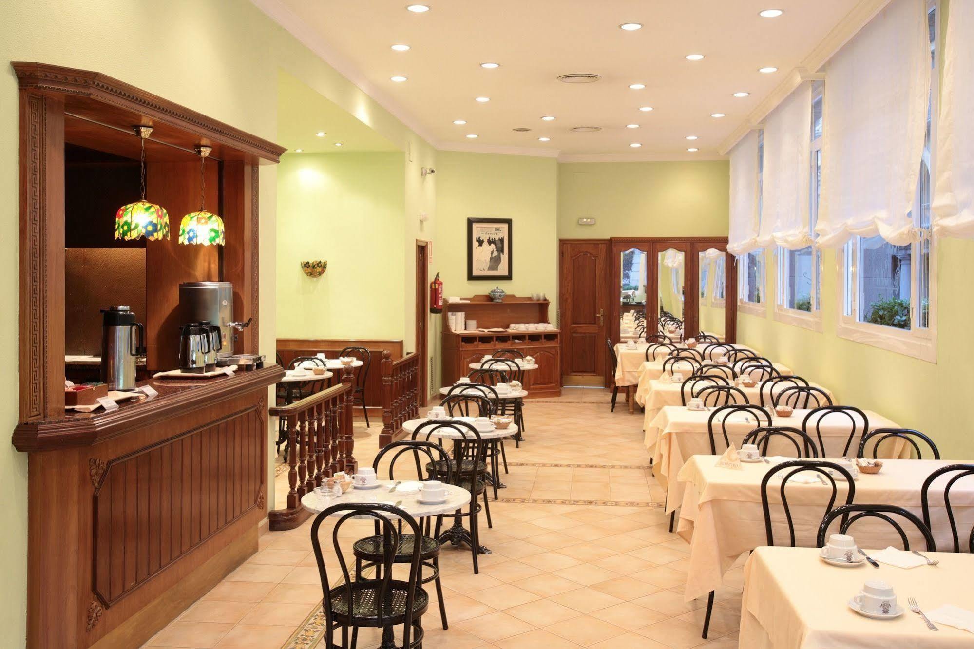 Regencia Colon Hotel Barcelona Buitenkant foto