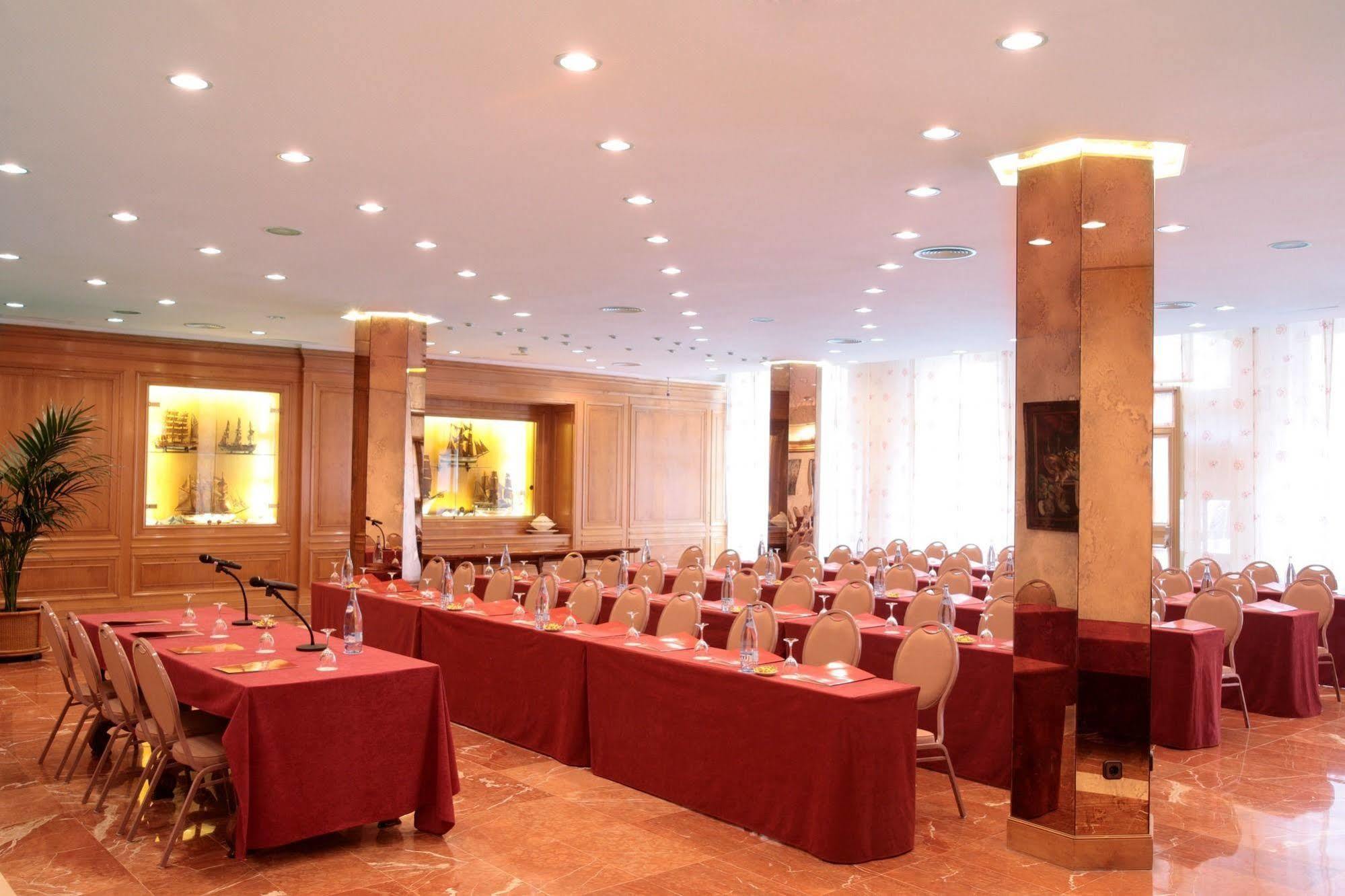Regencia Colon Hotel Barcelona Buitenkant foto