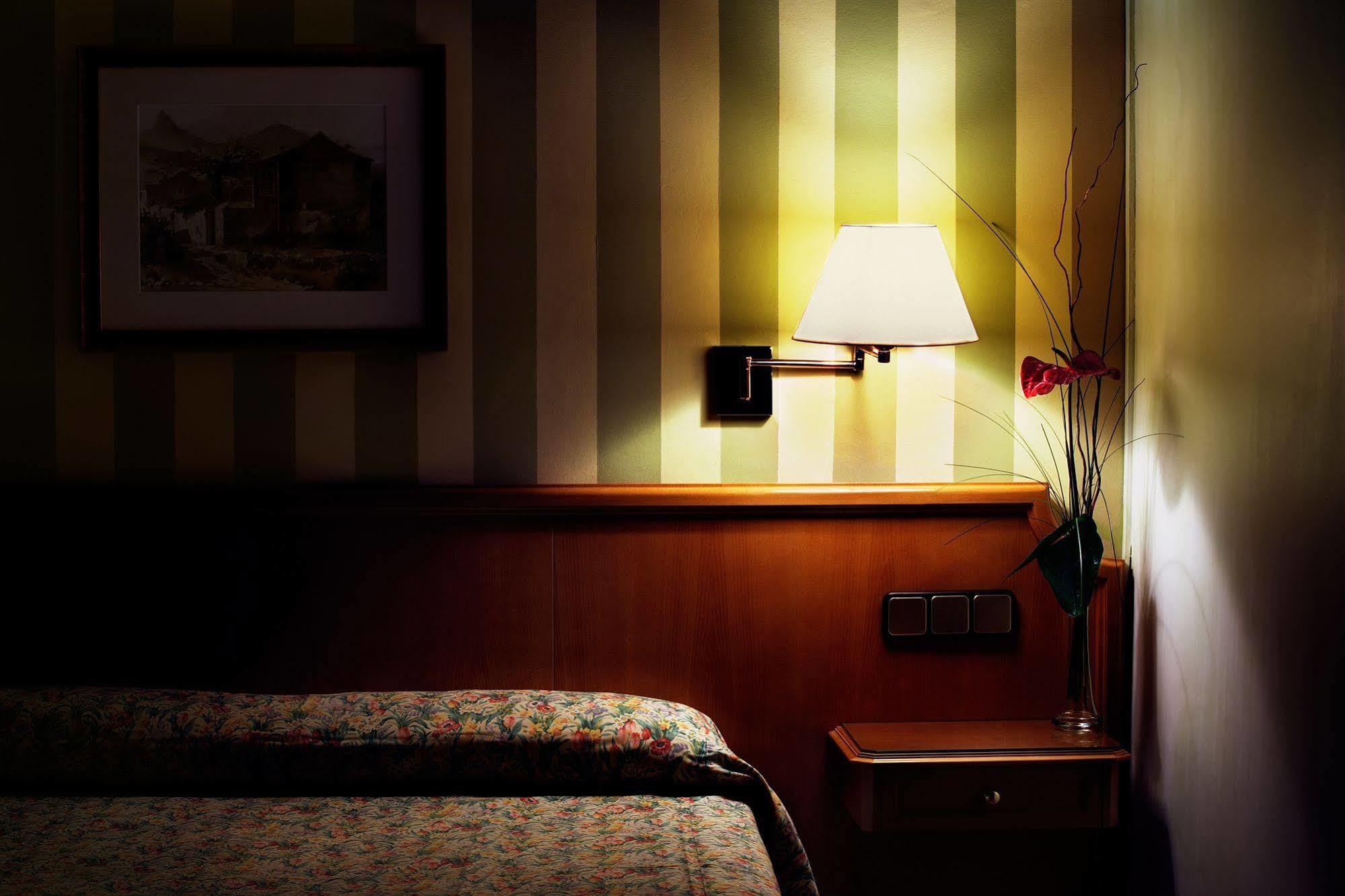 Regencia Colon Hotel Barcelona Buitenkant foto