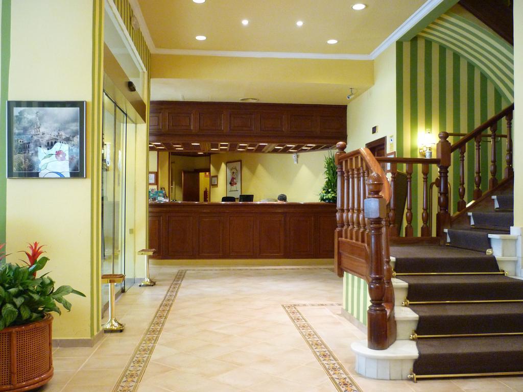 Regencia Colon Hotel Barcelona Buitenkant foto